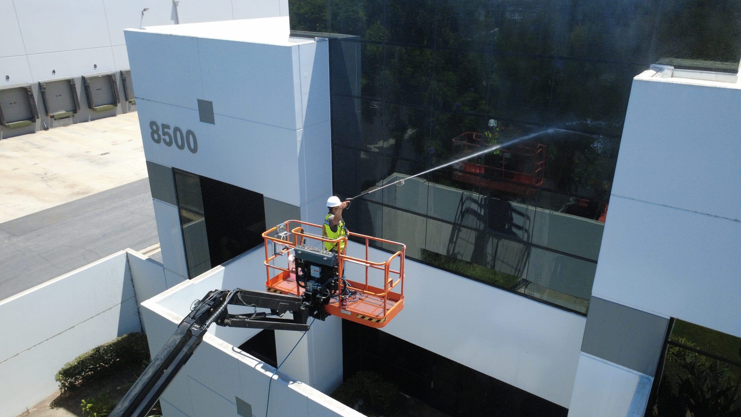 Commercial Pressure Washing In Los Angeles