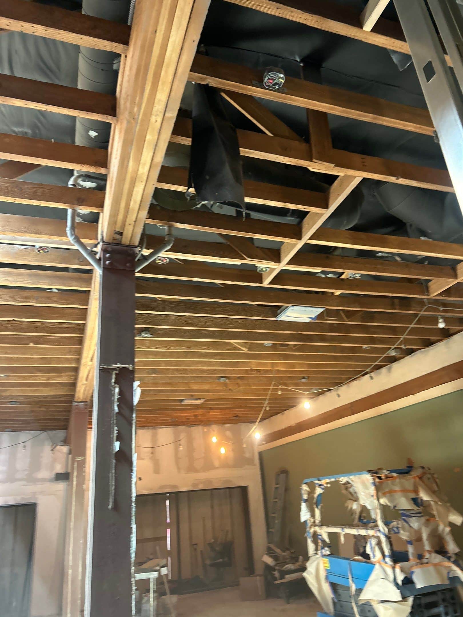 Sandblasting Glendale CA restaurant wood beams