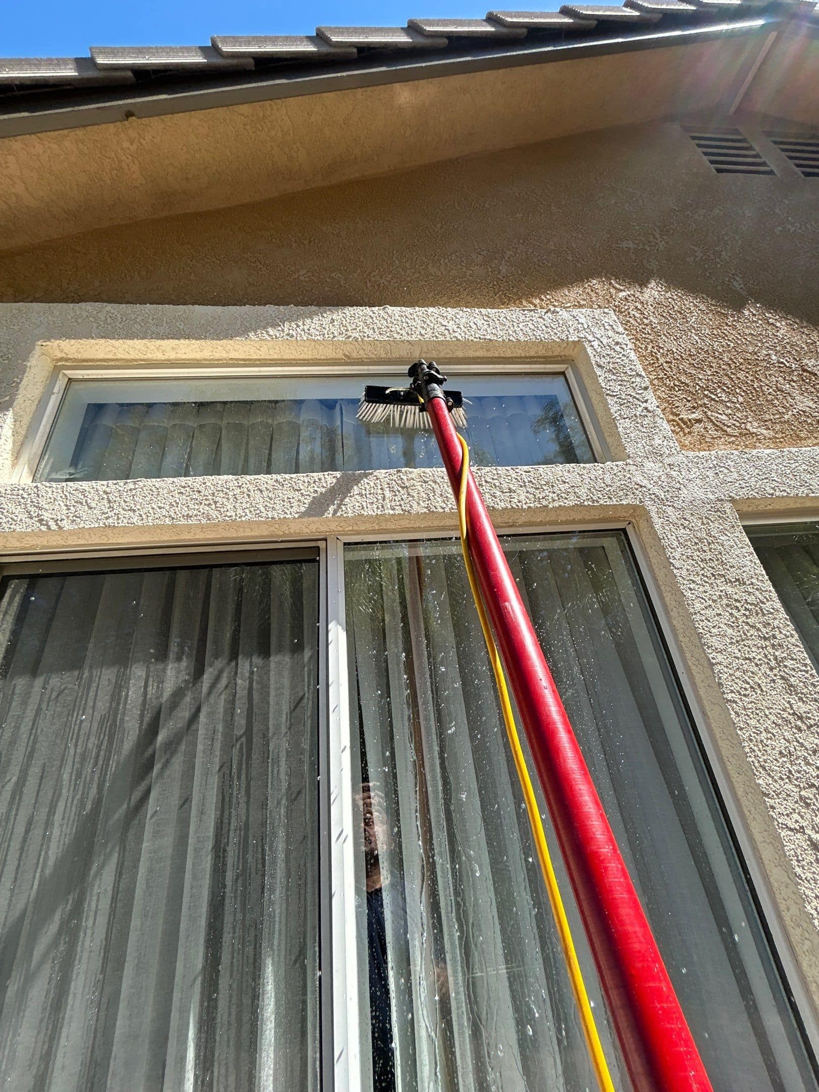 Residential exterior windows cleaning in Santa Clarita, CA